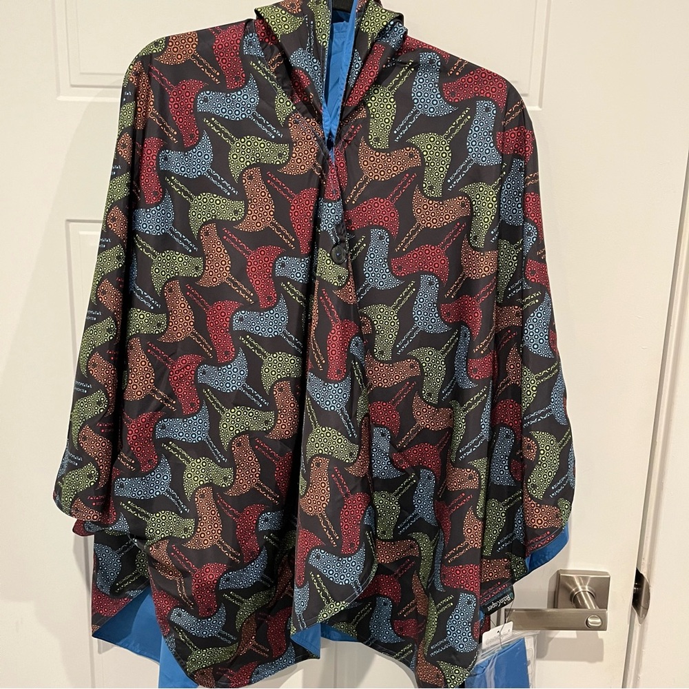 RainCaper Reversible Cape OS